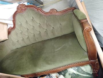 Divanetto e poltrone Chester