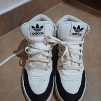 Scarpe Adidas originali modello basket