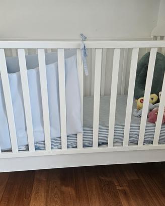 Lettino con sbarre per bambini 