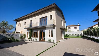 PORZIONE DI BIFAMILIARE A CAZZAGO SAN MARTINO