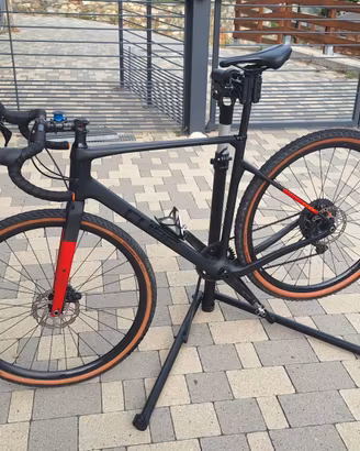 GRAVEL cube Nuroad Pro Carbon taglia L