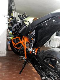 KTM DUKE 690