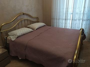 Letto matrimoniale più materasso e doghe