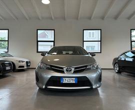 Toyota Auris Touring Sports 1.4 D-4D Cool