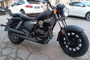 CUSTOM BENELLI/KEEWAY SUPERLIGHT 125 NERO