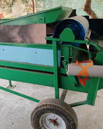 Defoglia e pulisce le olive in modo rapido ed effi