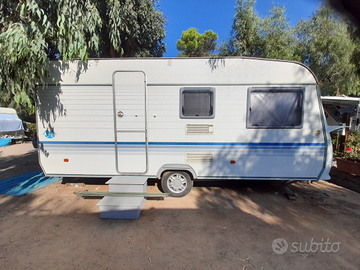 Roulotte adria 461dd