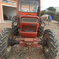 Trattore agricolo FIAT 640