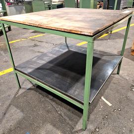 Banco da lavoro in ferro