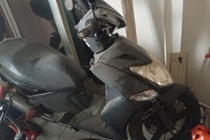 scooter Kymco 150