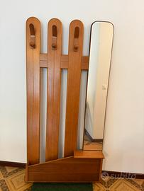 Appendi giacche con specchio