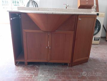 Mobile arredo bagno in legno artigianale 