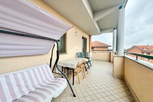 3 LOCALI A LA LOGGIA