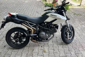 Ducati Hypermotard 796