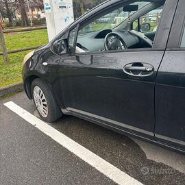Toyota yaris 2007