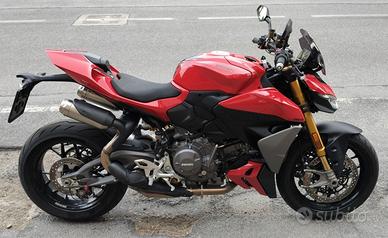 DUCATI STREETFIGHTER V2S