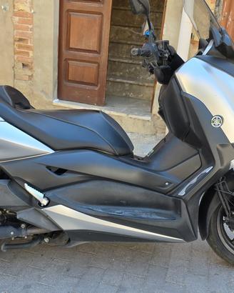 Yamaha xmax 400 abs