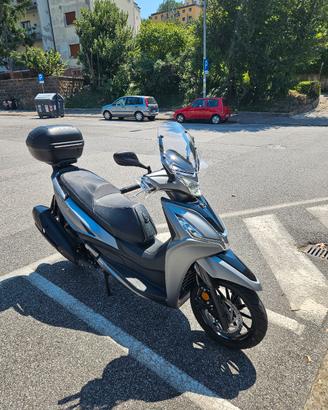 Kymco Agility 300i Noodoe solo 1.700km