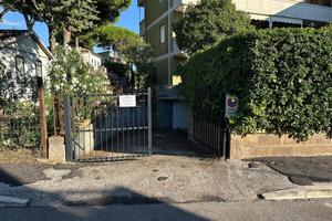 Rif.V207- garage follonica