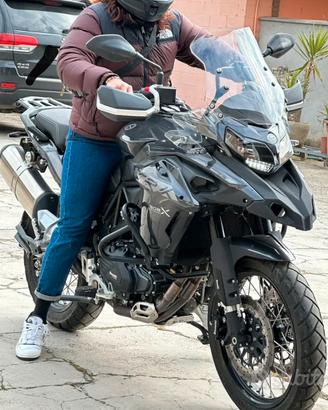 Benelli trk 502X 3200km 2023
