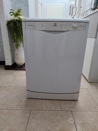 lavastoviglie Indesit 12 coperti 