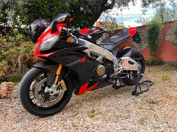 APRILIA  RSV4  FACTORY