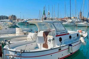 GOZZO CABINATO POSEIDON 25
