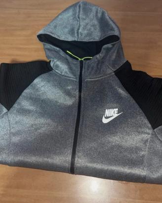 Tuta Nike Nuova Taglia M uomo