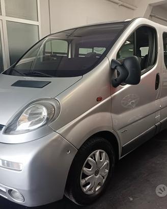 Opel Vivaro 27 2.5 CDTI/135CV PC-TN Combi