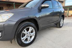 Toyota RAV4 2.2 D-4D 150 CV DPF Luxury