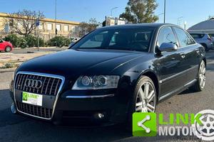 AUDI S8 5.2 V10 quattro tiptronic