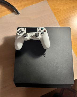 PS4 + Controller