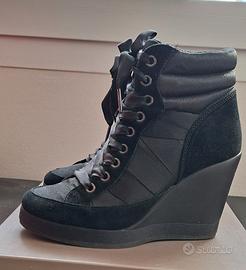 Scarpe alte con lacci Fornarina