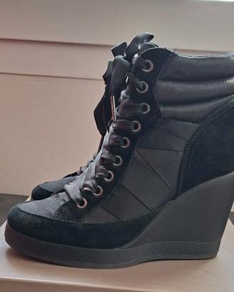 Scarpe alte con lacci Fornarina