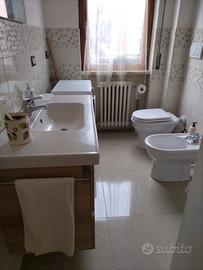 Stanza singola per studentessa, vicino università