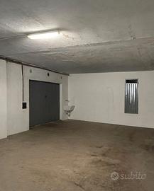 Ampio Garage