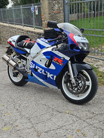 Suzuki gsxr srad 600