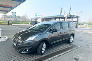 Peugeot 5008 1.6HDi Business 115cv