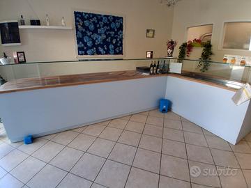 BANCO PIZZZA CON PIANO REFRIGERATO