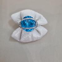 Anello oro bianco, topazio azzurro e diamanti