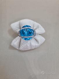 Anello oro bianco, topazio azzurro e diamanti