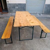 Tavoli con panche