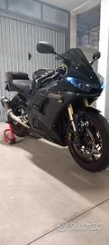 Yamaha R6