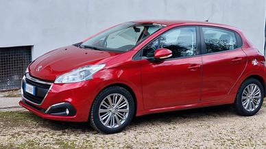  Peugeot 208 BlueHDi GtLine