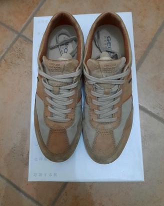 Scarpe da uomo geox beige e bianche