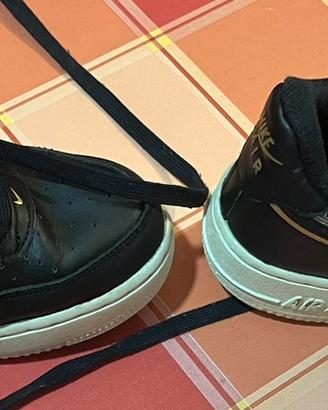 Nike Air Force 1 Low Black Metallic Gold (GS), 36