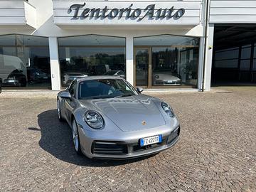 PORSCHE 911 Carrera 4S