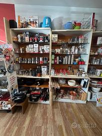 12 Scaffalature negozio - 1 bancone cassa