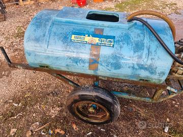 Botte da 800 litri per trasporto acqua o trattamen