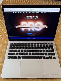 Macbook Air 13" - Chip Apple M1